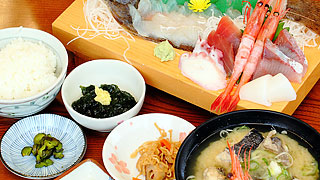 海鮮屋(男鹿海鮮市場)